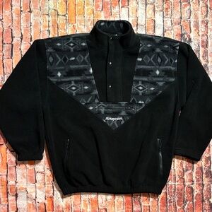 Snap-on Black Fleece Pullover